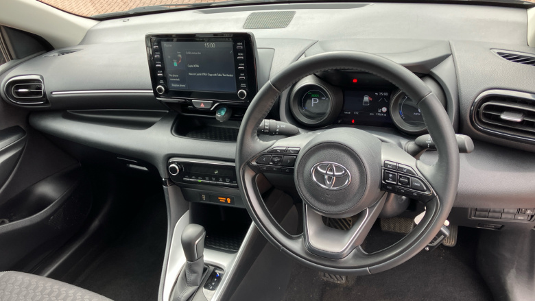 Toyota Yaris 1.5 Hybrid Design 5dr CVT Hybrid Hatchback